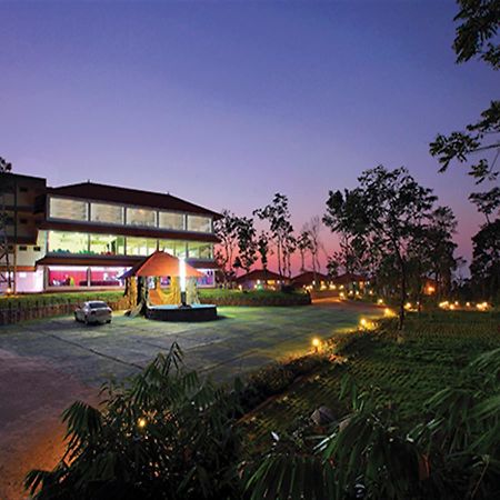 คูร์ก คลิฟ รีสอร์ต Hotel Ammatti ภายนอก รูปภาพ